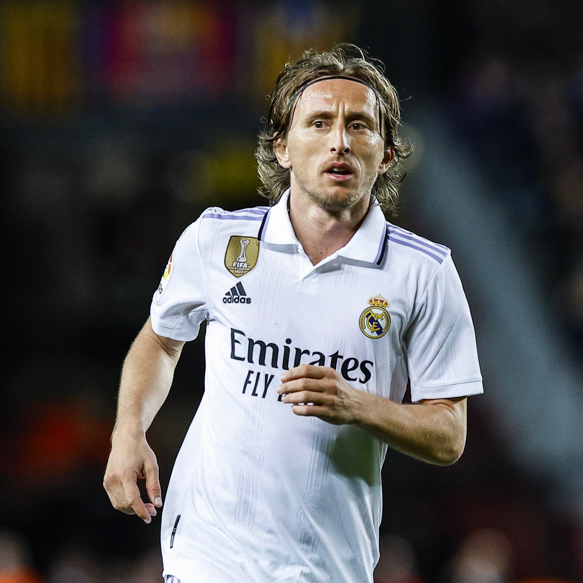 TA：利马的恢复过程十分艰难，但阿莫林一直默默给他支持