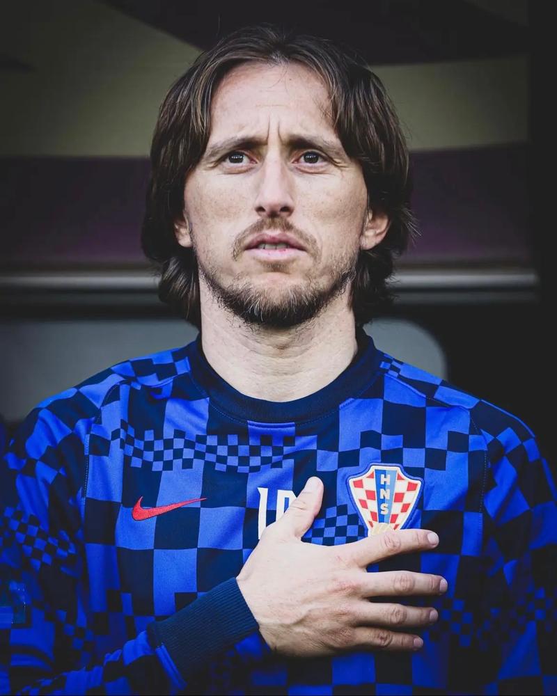 NBA球员数据统计：得分、篮板、助攻排行,