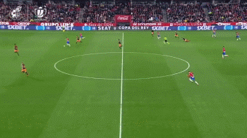 孙兴慜热刺生涯经典瞬间：斩英超金靴&普斯卡什奖、欧联圆梦